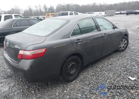2007 Toyota Camry Le z USA, uszkodzony, nr VIN 4T1BE46K67U510703